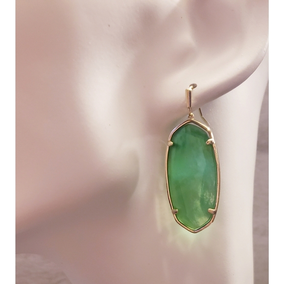 Kendra Scott Elle Earrings in Jade Green I… - Picture 5 of 8